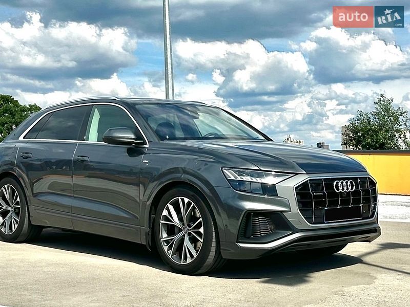 Внедорожник / Кроссовер Audi Q8 2018 в Киеве