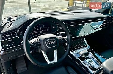 Внедорожник / Кроссовер Audi Q8 2018 в Киеве