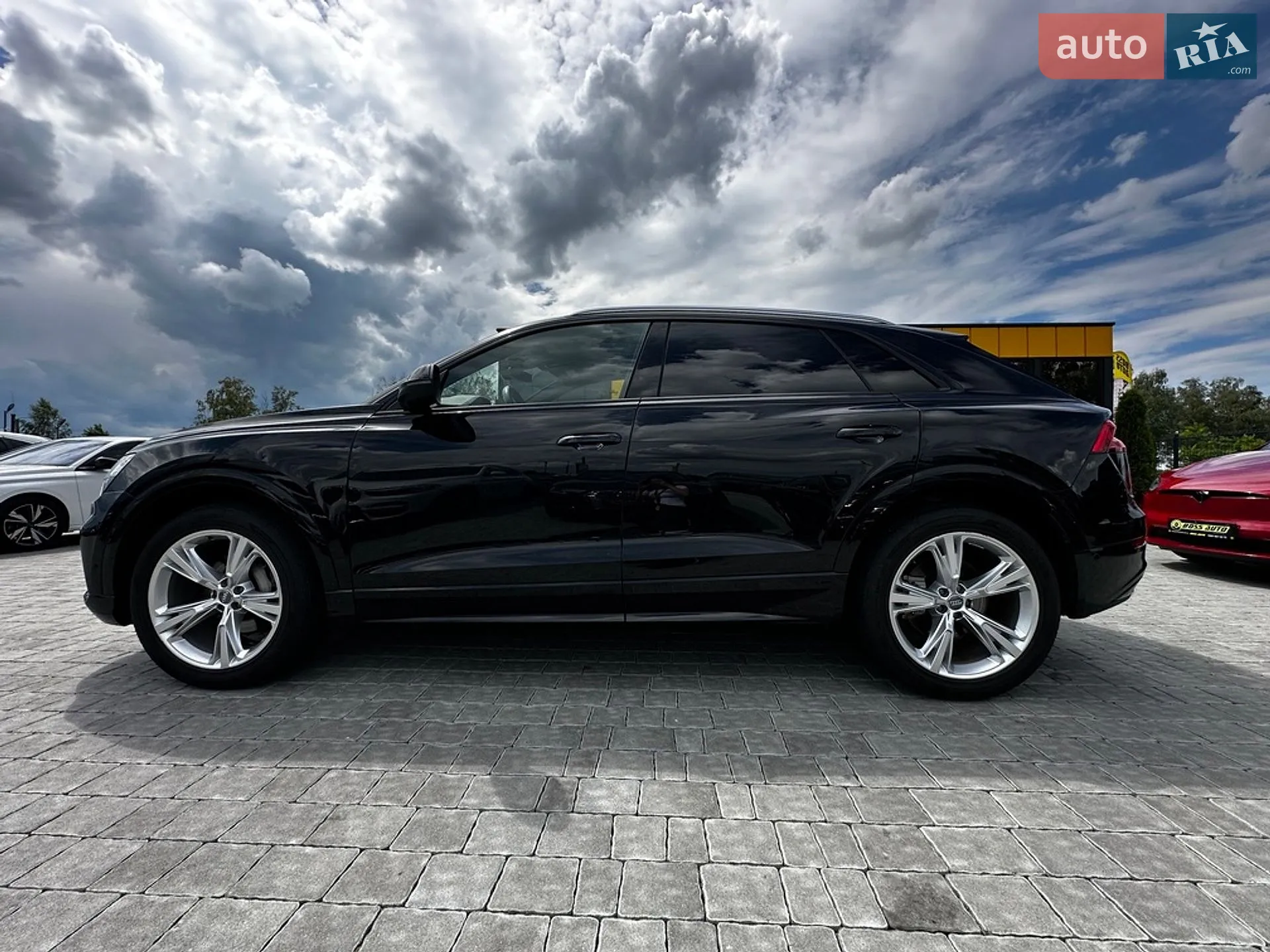 2019 Audi Q8 - мініатюра 4