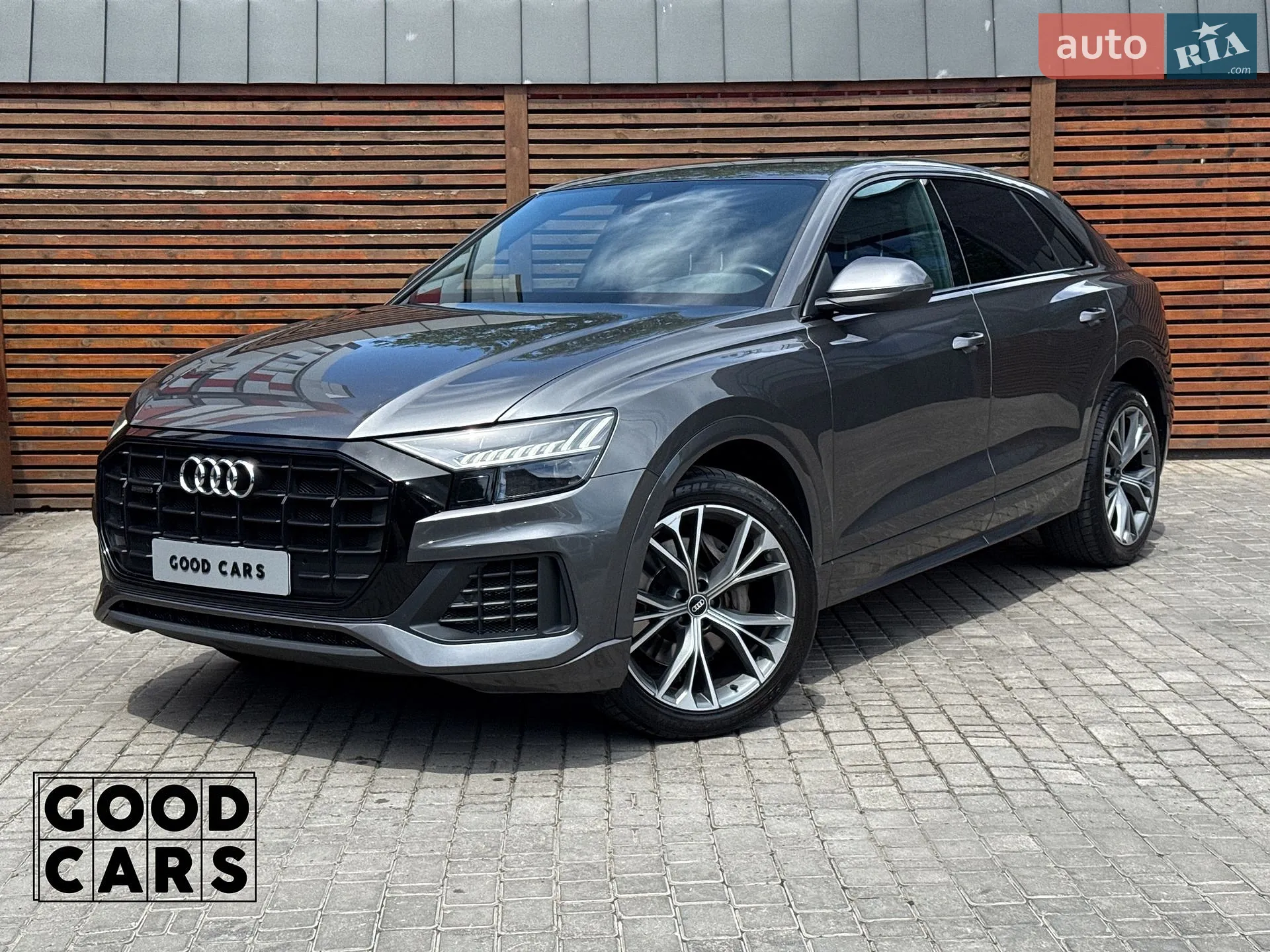 2020 Audi Q8 - фото 1