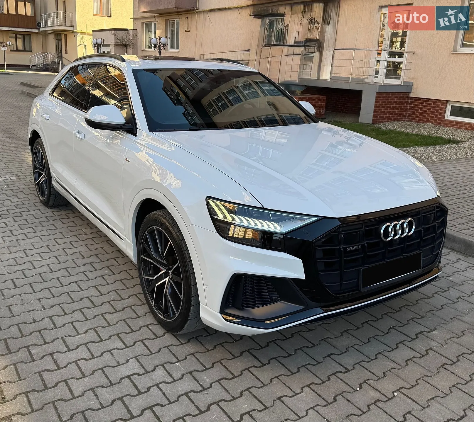 2018 Audi Q8 - мініатюра 2