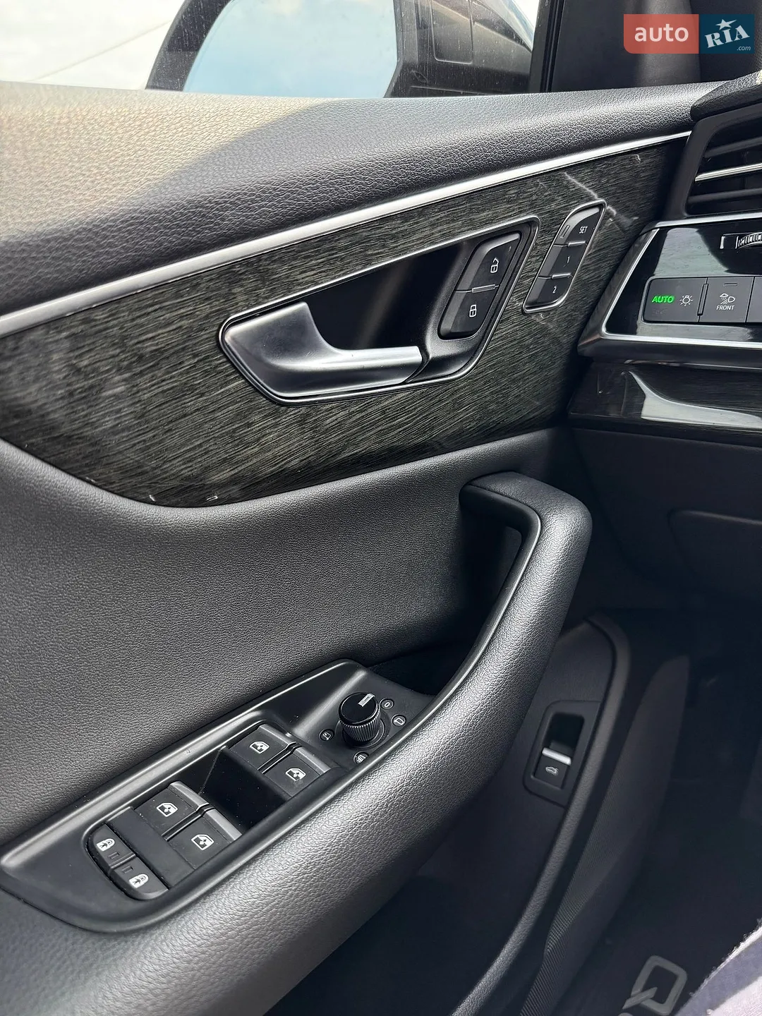 2018 Audi Q8 - мініатюра 29