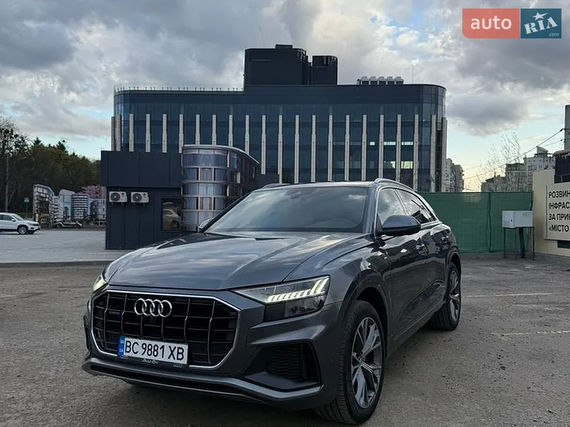 Audi Q8