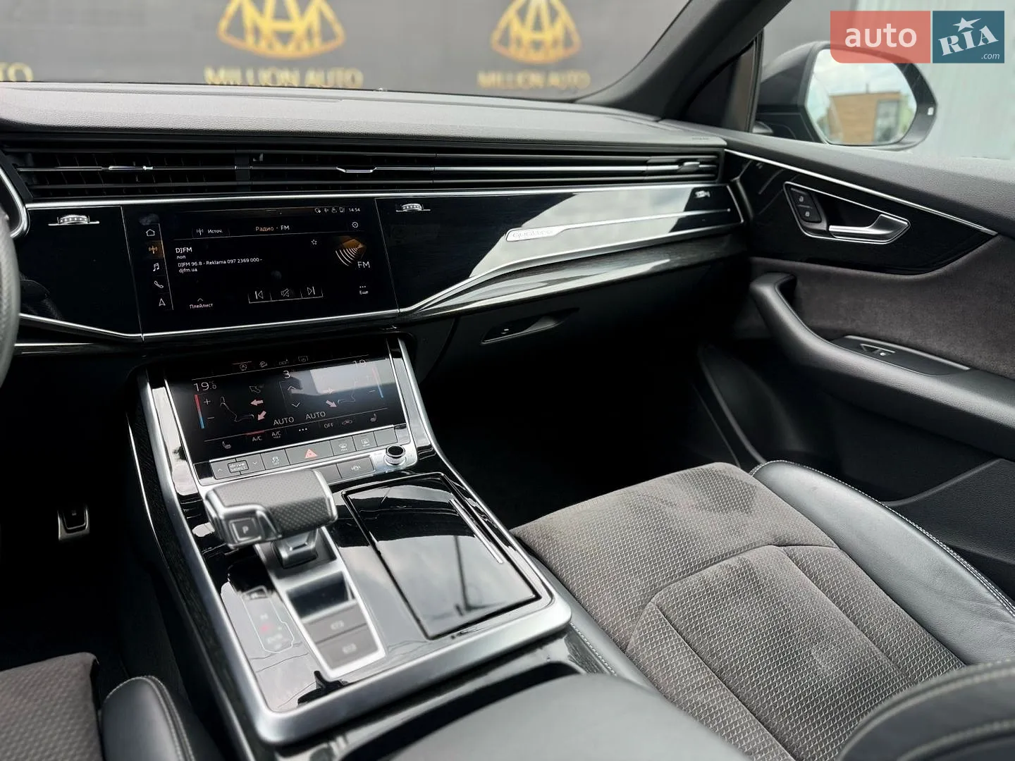 2019 Audi Q8 - мініатюра 21