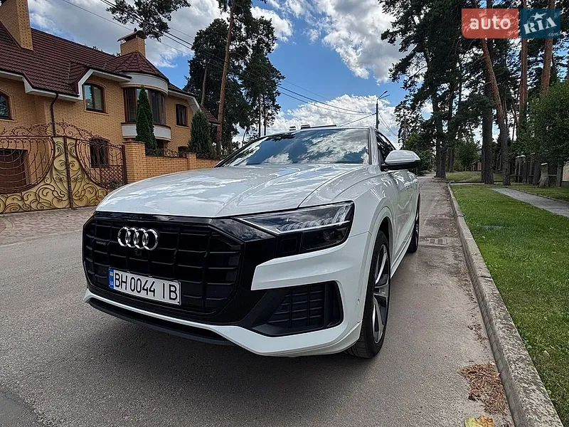 Audi Q8 2021