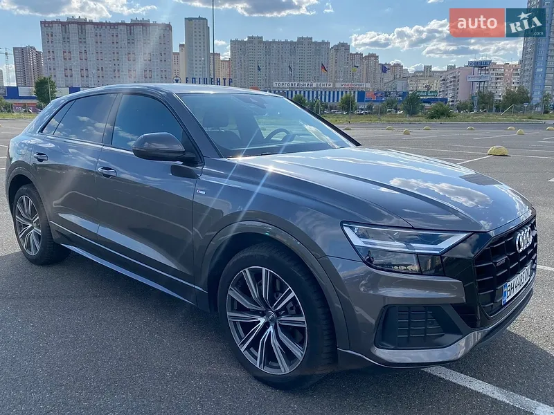 Audi Q8