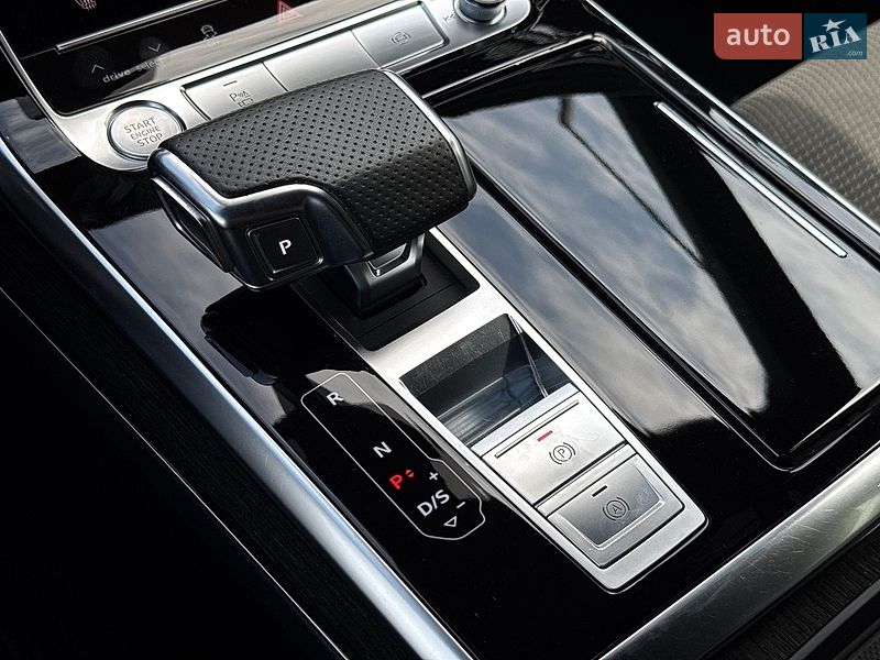 Внедорожник / Кроссовер Audi Q8 2019 в Мукачево