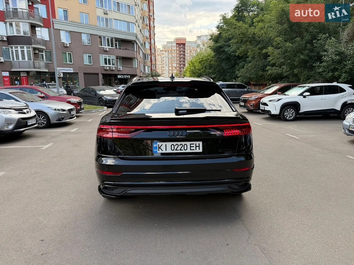 Audi Q8 2018 VIN WAUZZZF1XKD007001 фото оголошення 4 з 18