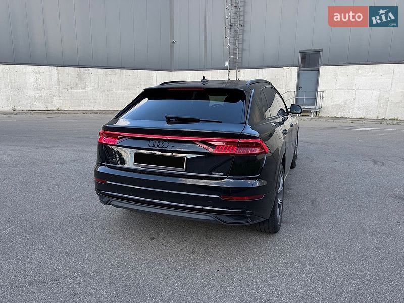 Позашляховик / Кросовер Audi Q8 2023 в Києві