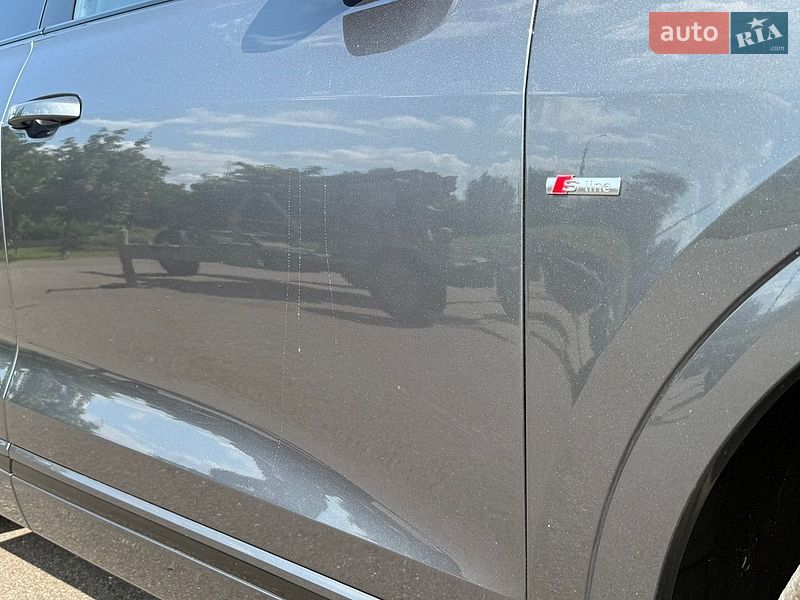 Внедорожник / Кроссовер Audi Q8 2019 в Кривом Роге фото 15 Внедорожник / Кроссовер Audi Q8 2019 в Кривом Роге