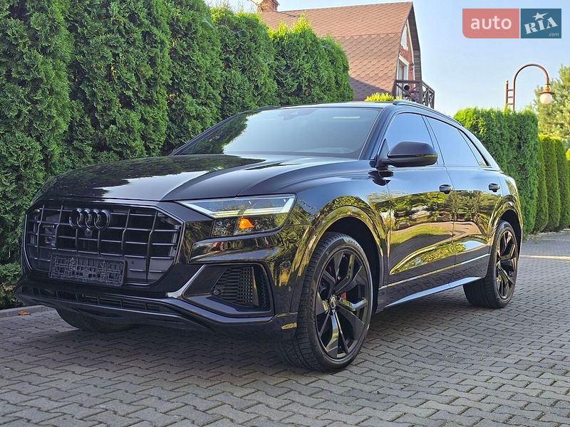 Внедорожник / Кроссовер Audi Q8 2018 в Черновцах