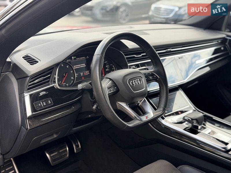 Позашляховик / Кросовер Audi Q8 2018 в Києві фото 13 Позашляховик / Кросовер Audi Q8 2018 в Києві