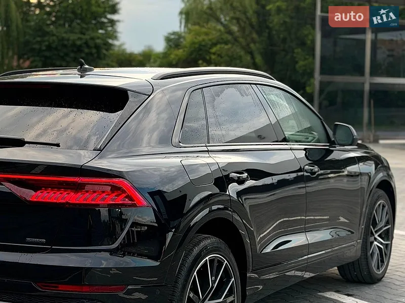Audi Q8