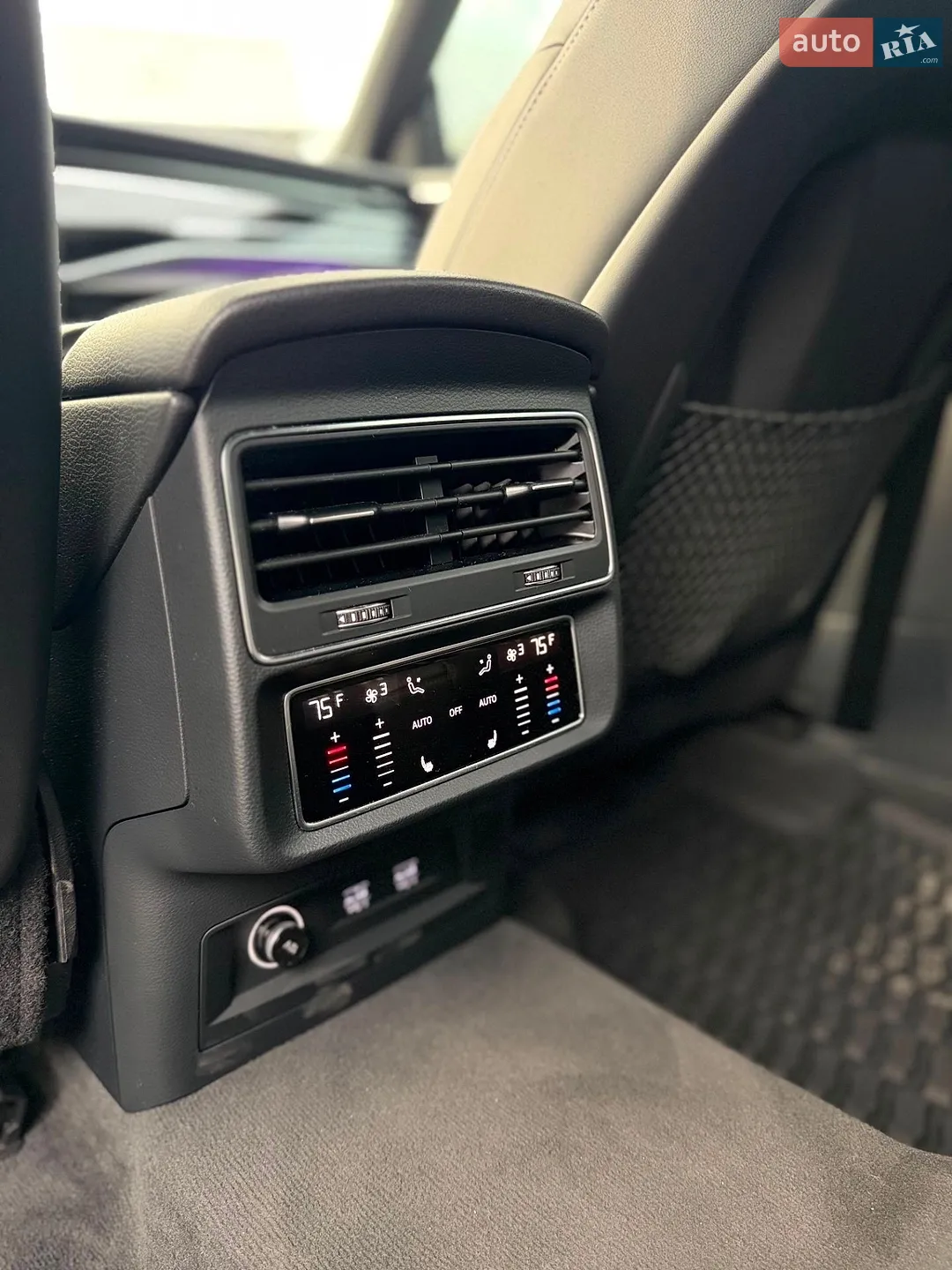 2019 Audi Q8 - мініатюра 20
