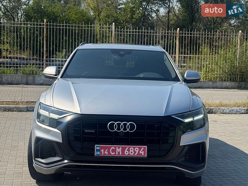 Позашляховик / Кросовер Audi Q8 2019 в Запоріжжі
