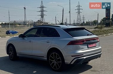Позашляховик / Кросовер Audi Q8 2019 в Запоріжжі
