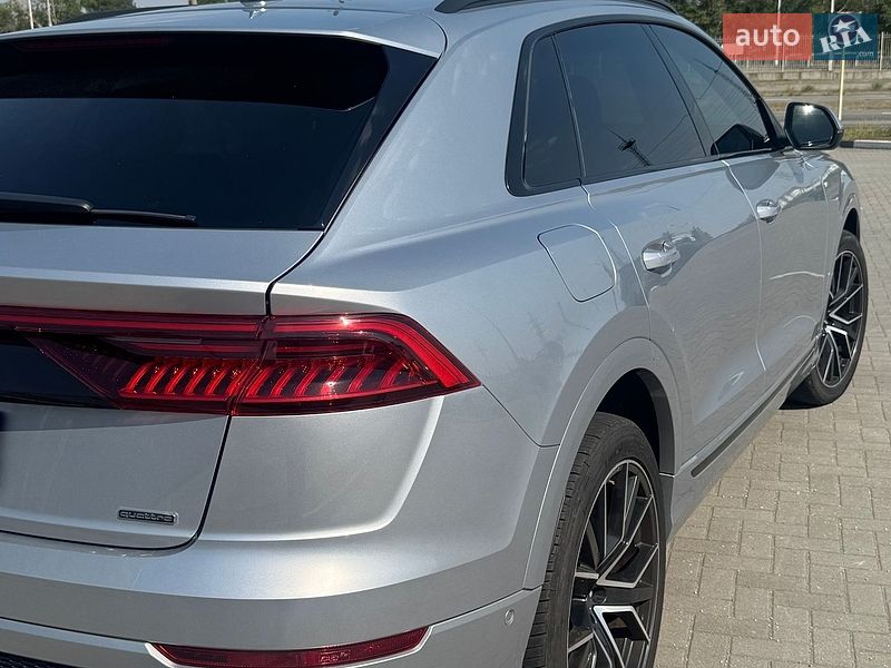 Позашляховик / Кросовер Audi Q8 2019 в Запоріжжі