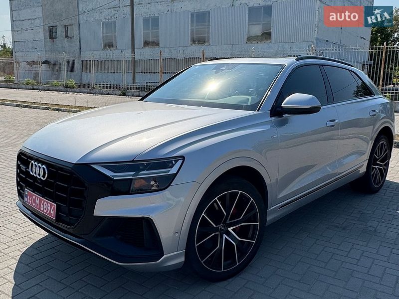 Позашляховик / Кросовер Audi Q8 2019 в Запоріжжі