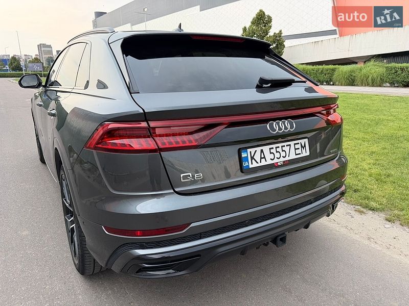 Позашляховик / Кросовер Audi Q8 2020 в Києві
