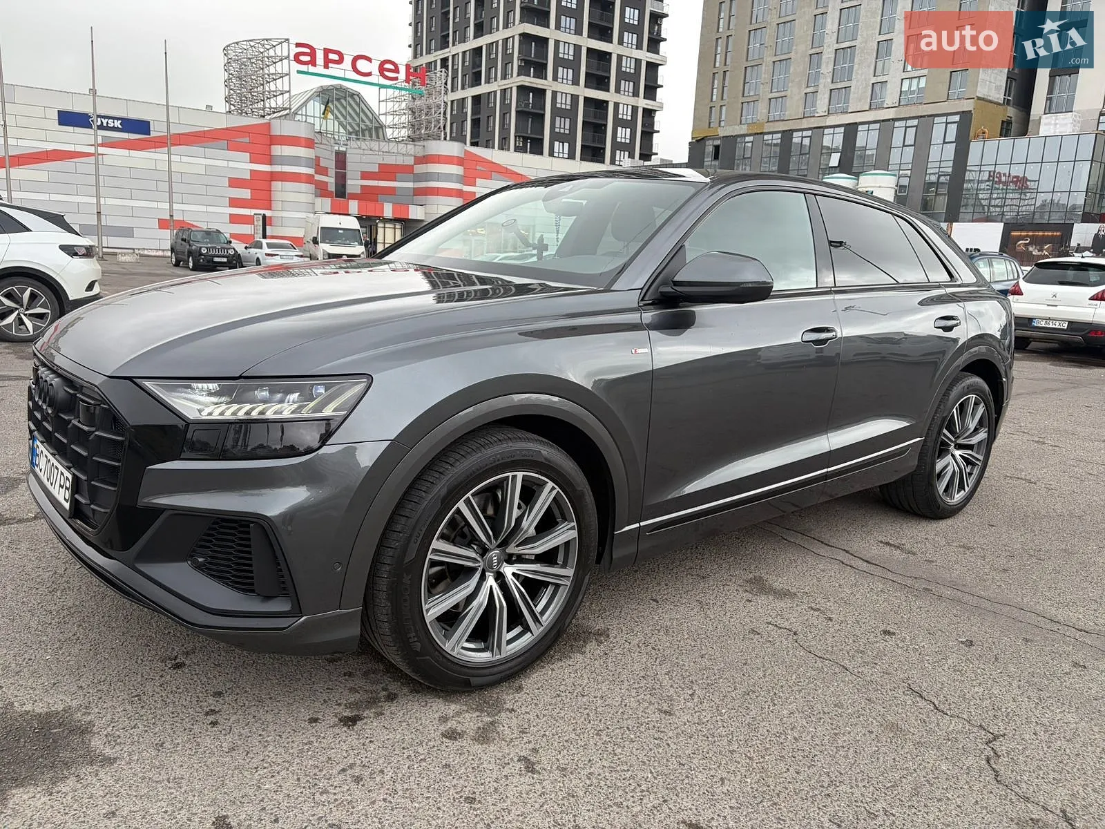 2018 Audi Q8 - фото 1