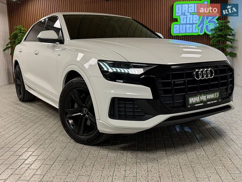 Позашляховик / Кросовер Audi Q8 2020 в Києві фото 3 Позашляховик / Кросовер Audi Q8 2020 в Києві