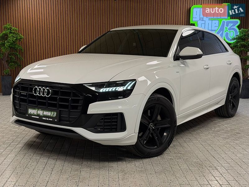 Позашляховик / Кросовер Audi Q8 2020 в Києві фото 4 Позашляховик / Кросовер Audi Q8 2020 в Києві