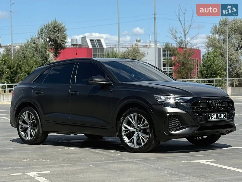 Позашляховик / Кросовер Audi Q8 2025 в Києві