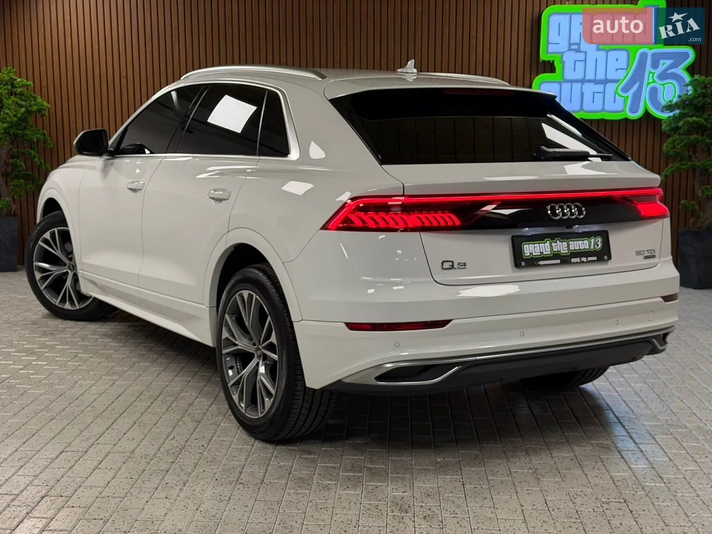 2020 Audi Q8 - мініатюра 17