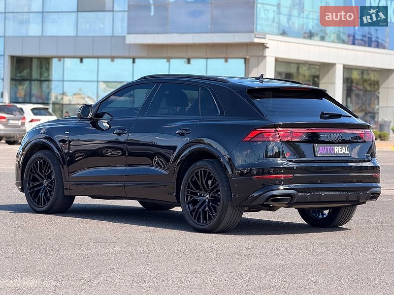 Внедорожник / Кроссовер Audi Q8 2025 в Кривом Роге