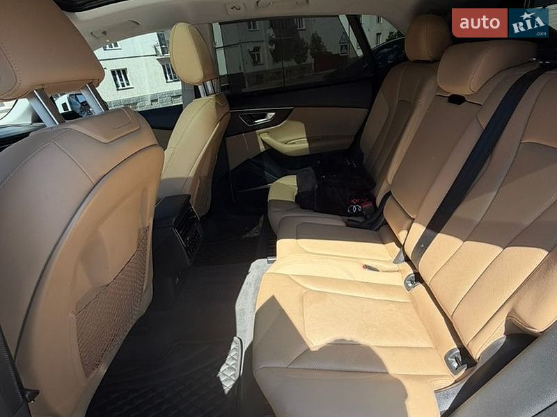 Позашляховик / Кросовер Audi Q8 2018 в Львові