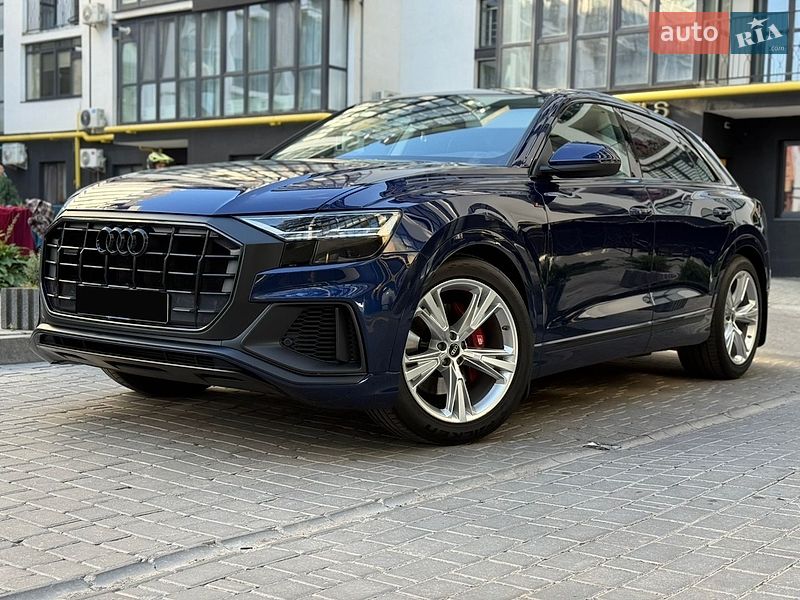 Позашляховик / Кросовер Audi Q8 2019 в Вінниці
