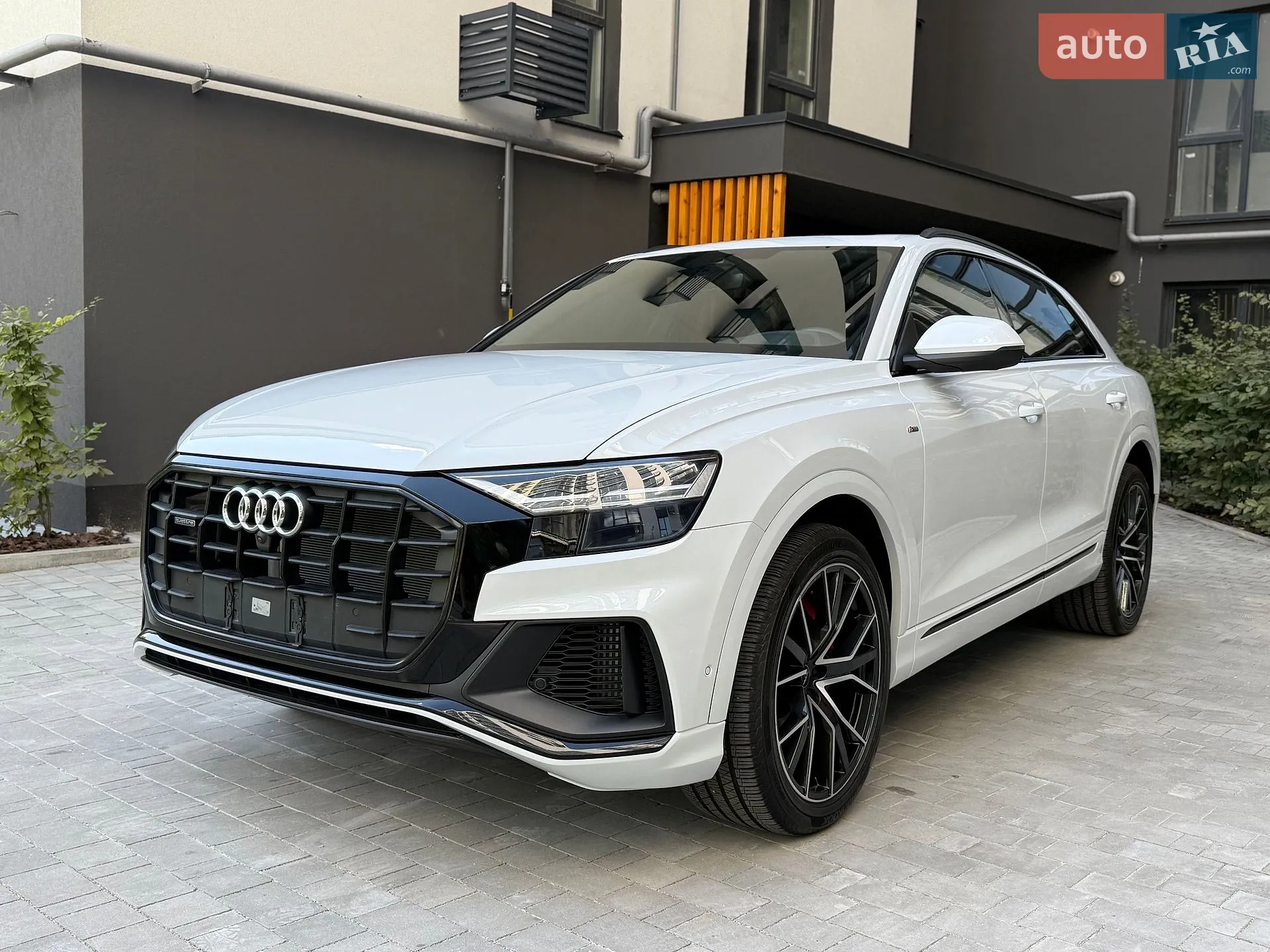 2022 Audi Q8 - мініатюра 2