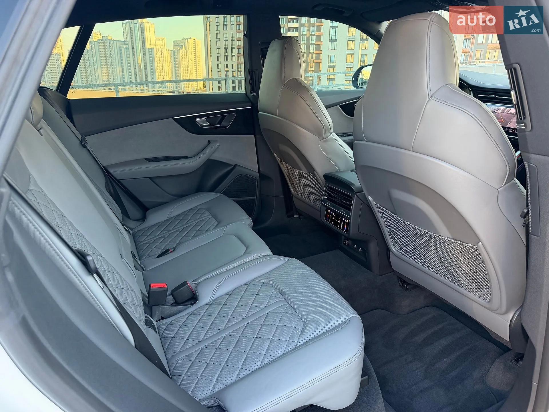 2025 Audi Q8 - мініатюра 52