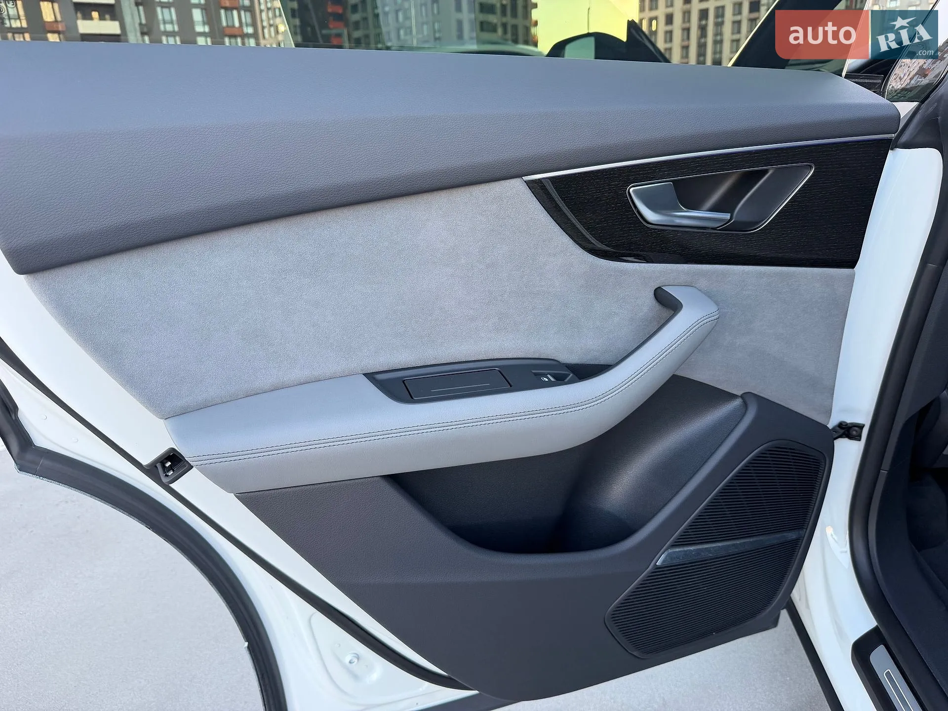 2025 Audi Q8 - мініатюра 62