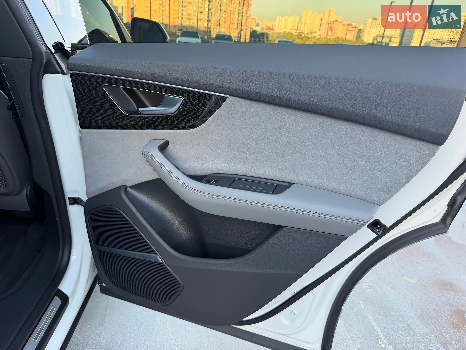 2025 Audi Q8 - мініатюра 79