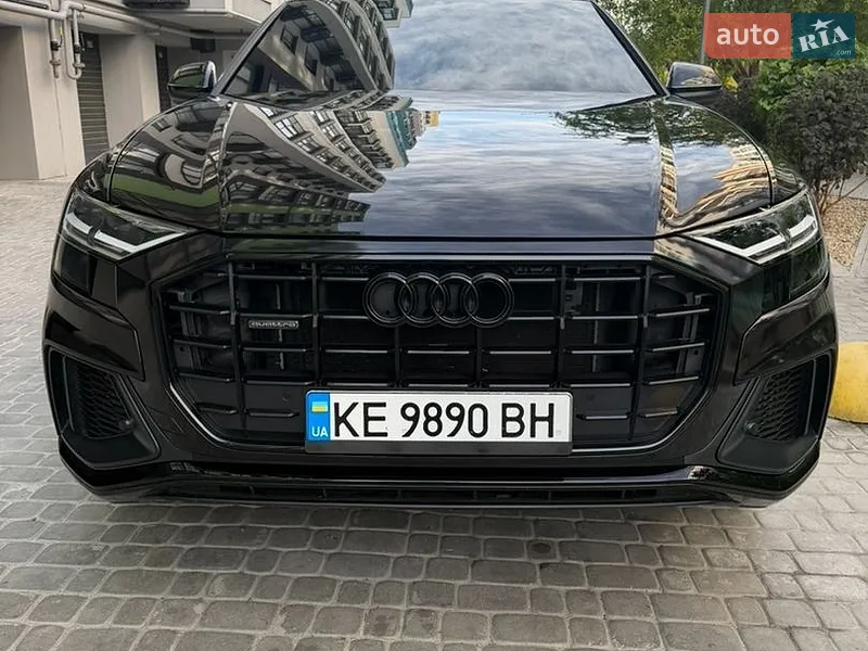Audi Q8