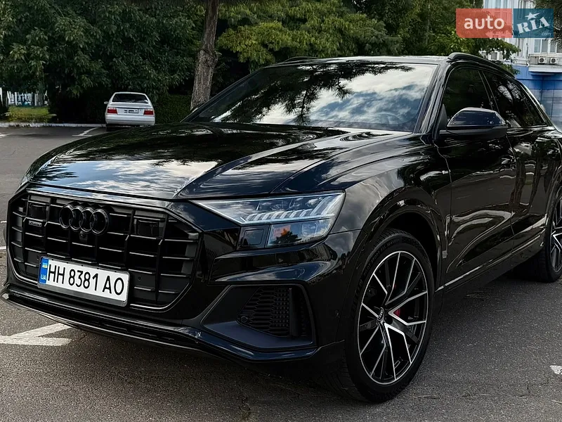 Audi Q8 2021