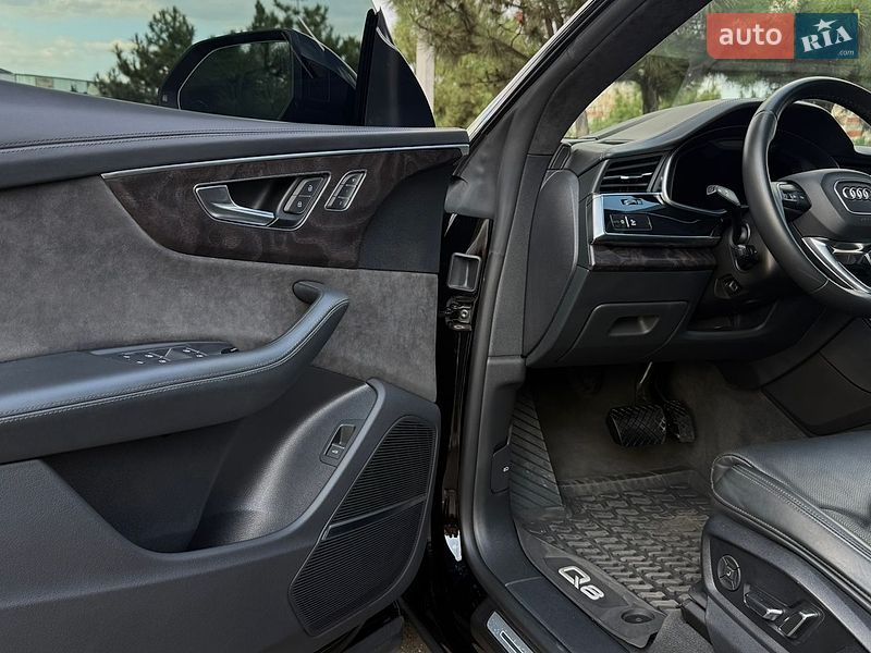 Позашляховик / Кросовер Audi Q8 2021 в Одесі фото 11 Позашляховик / Кросовер Audi Q8 2021 в Одесі