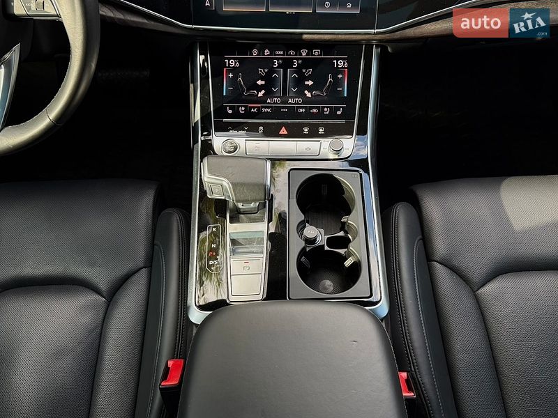 Позашляховик / Кросовер Audi Q8 2021 в Одесі фото 22 Позашляховик / Кросовер Audi Q8 2021 в Одесі
