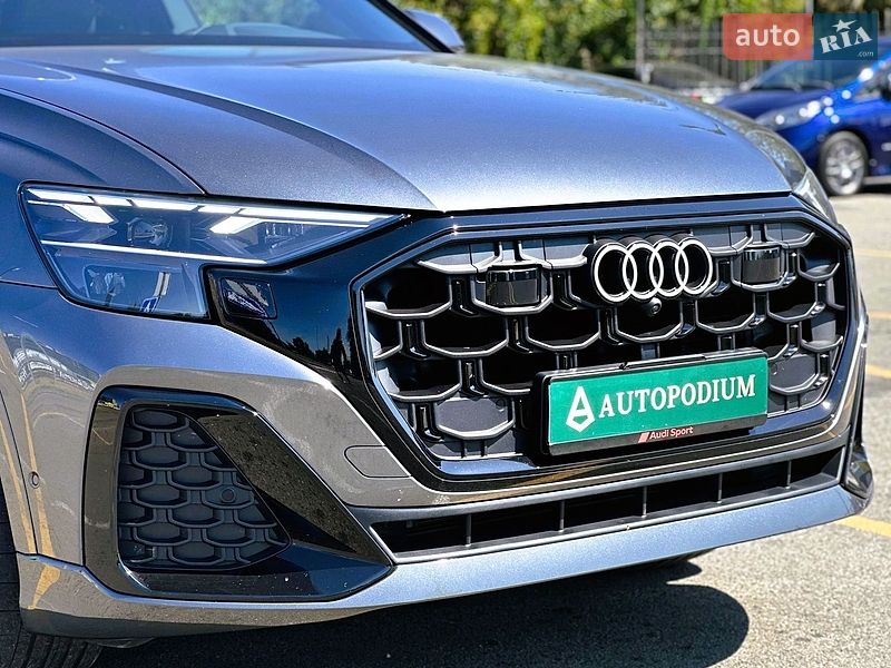 Внедорожник / Кроссовер Audi Q8 2025 в Киеве