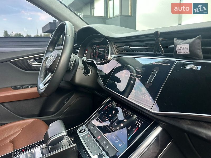 Внедорожник / Кроссовер Audi Q8 2022 в Львове
