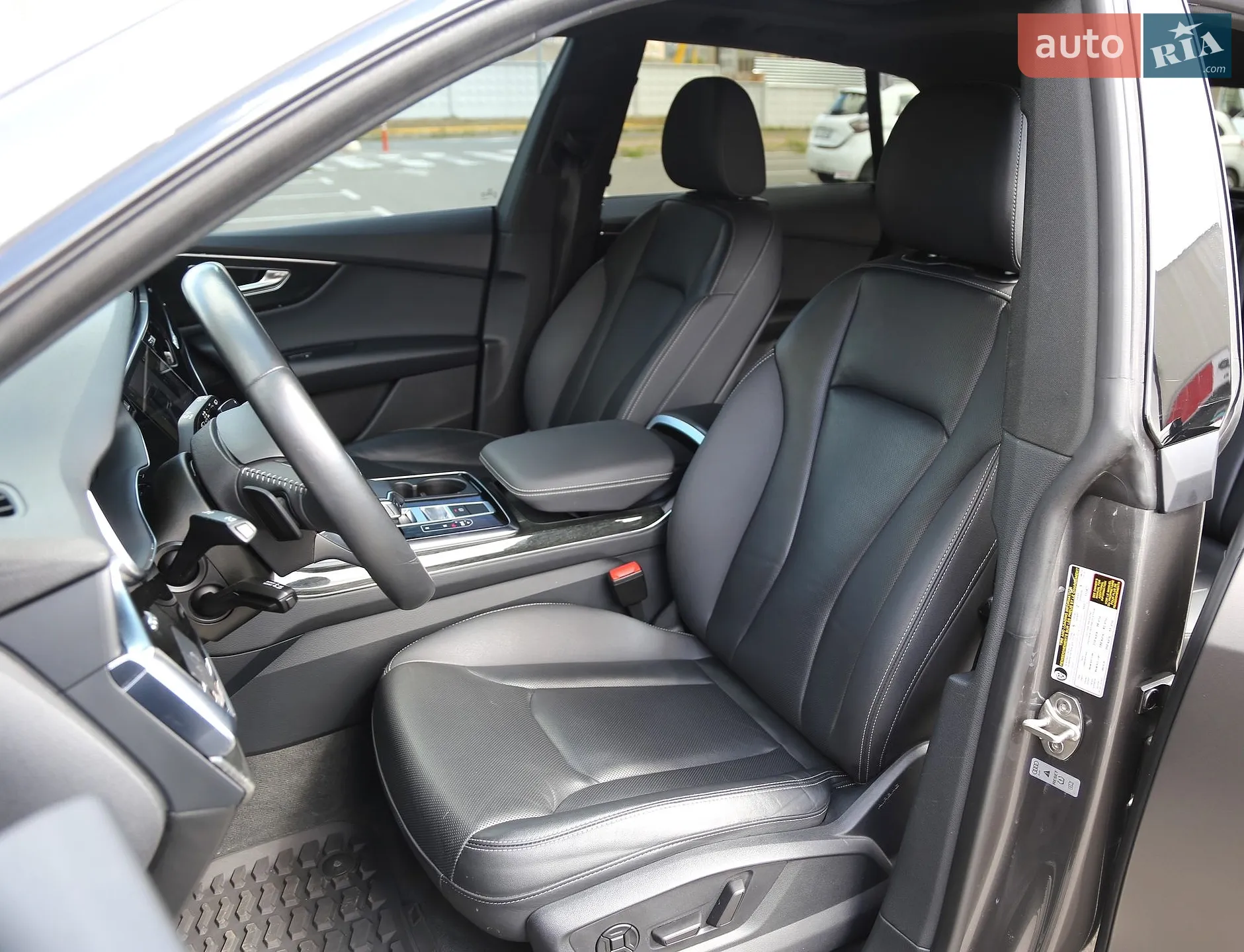 2019 Audi Q8 - мініатюра 9