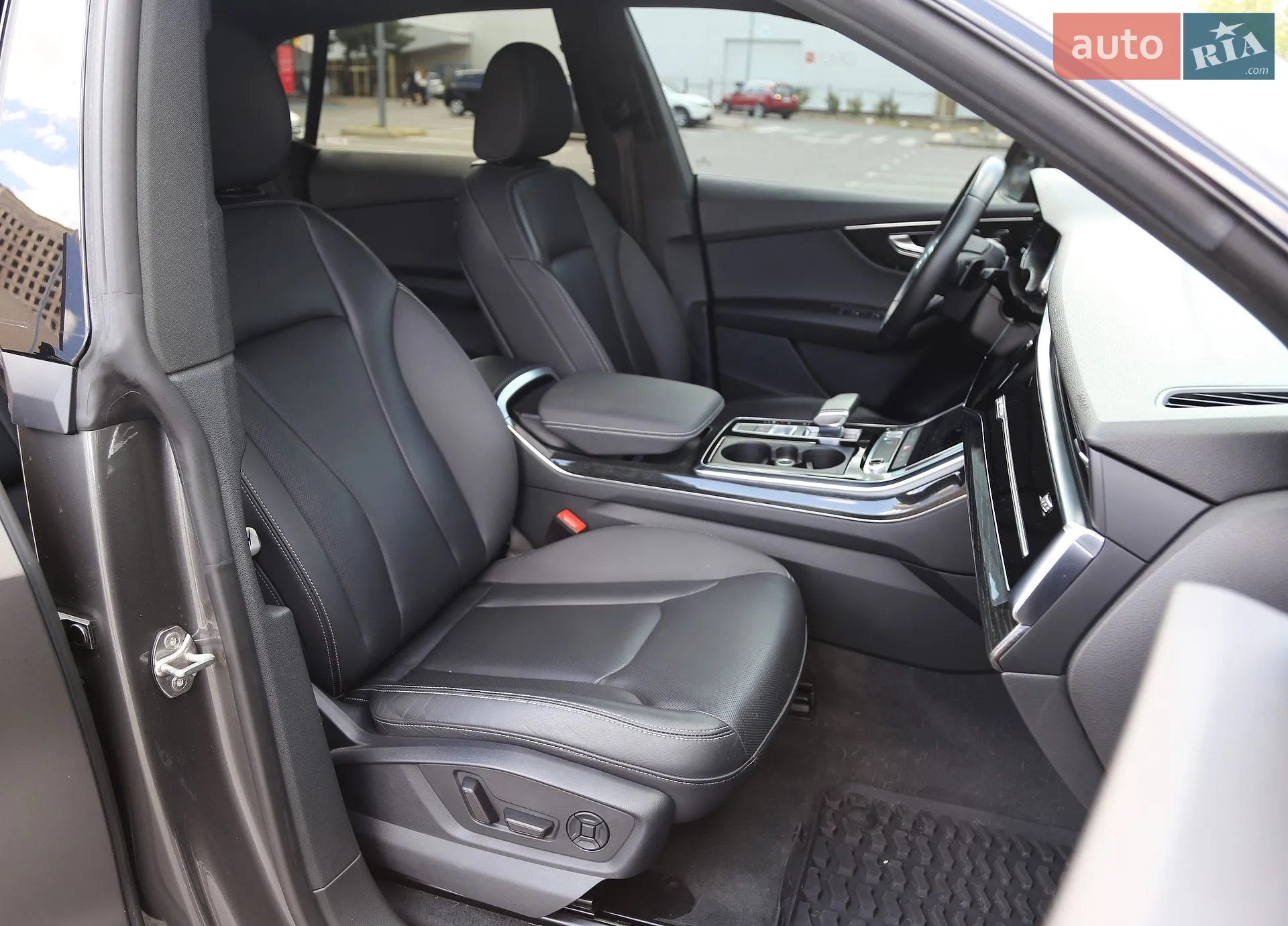 2019 Audi Q8 - мініатюра 13