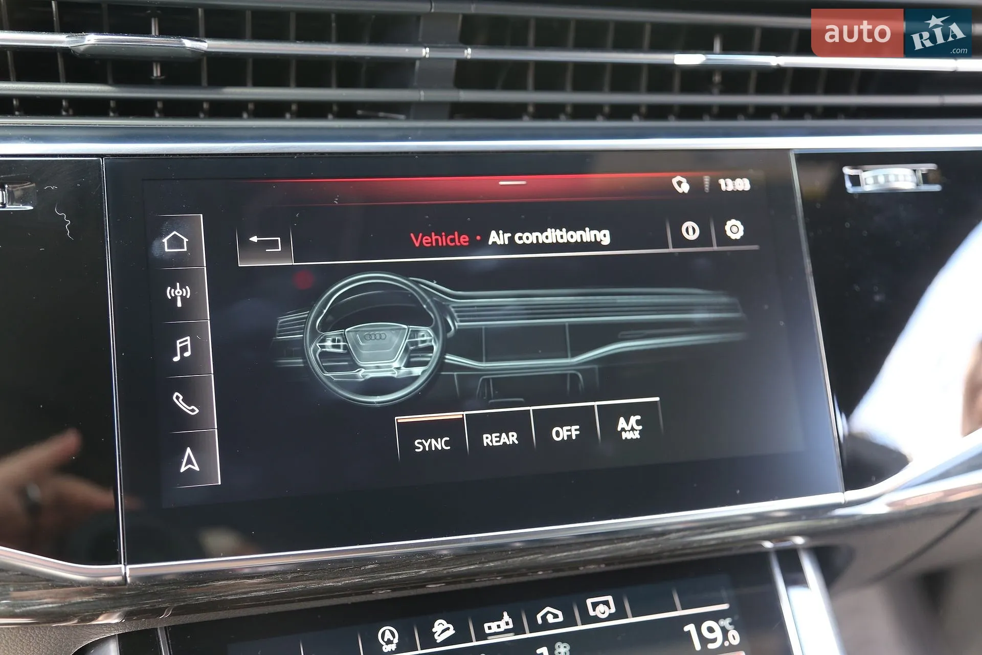 2019 Audi Q8 - мініатюра 26
