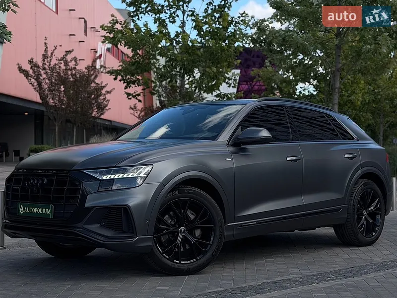 Audi Q8