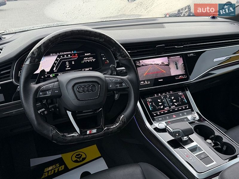 Позашляховик / Кросовер Audi Q8 2020 в Івано-Франківську