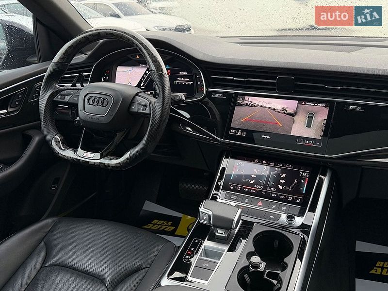 Позашляховик / Кросовер Audi Q8 2020 в Івано-Франківську