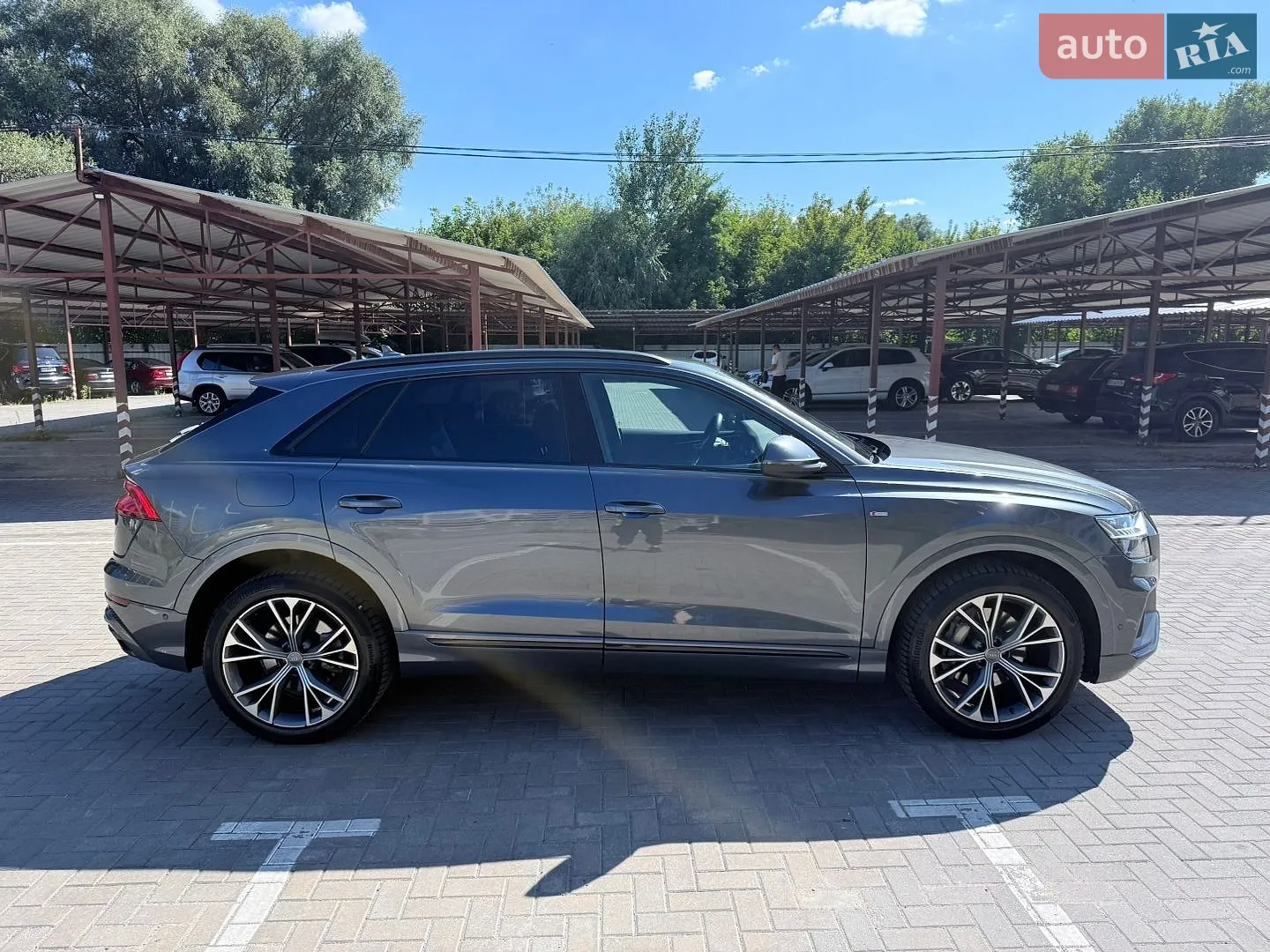 2020 Audi Q8 - мініатюра 2