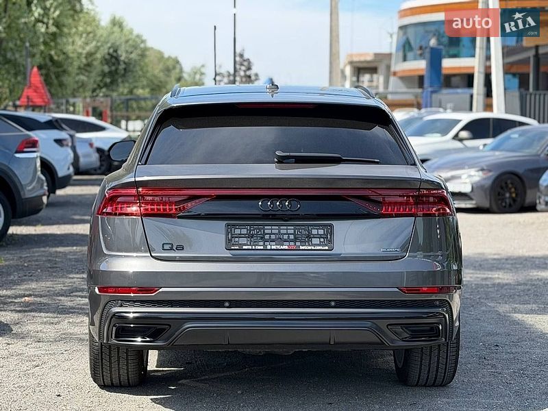 Внедорожник / Кроссовер Audi Q8 2021 в Львове