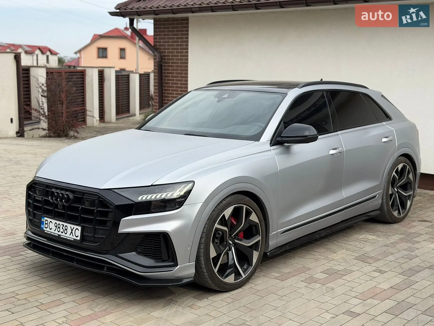 2019 Audi Q8 - мініатюра 2